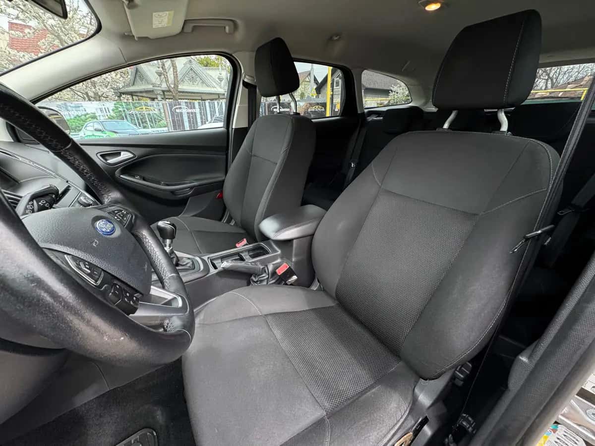 Ford Focus - фото 10