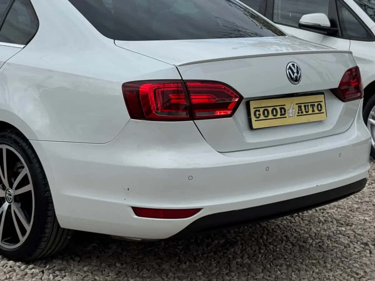 Volkswagen Jetta - фото 7