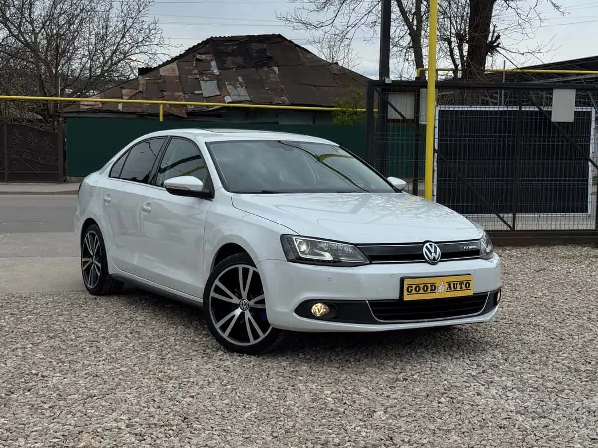 Volkswagen Jetta - фото 1