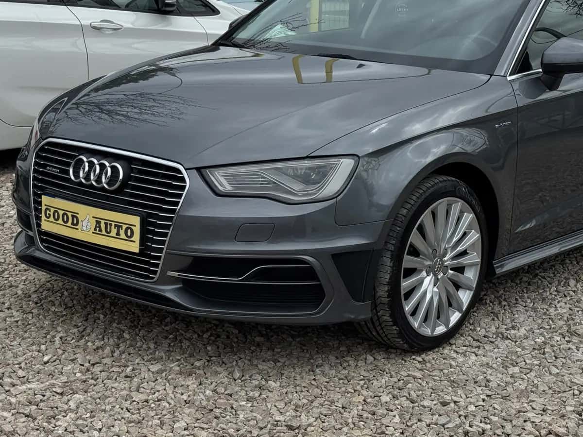 Audi A3 e-tron - фото 4