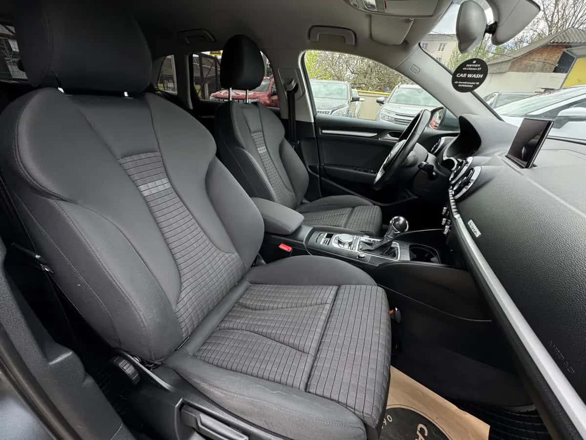 Audi A3 e-tron - фото 10