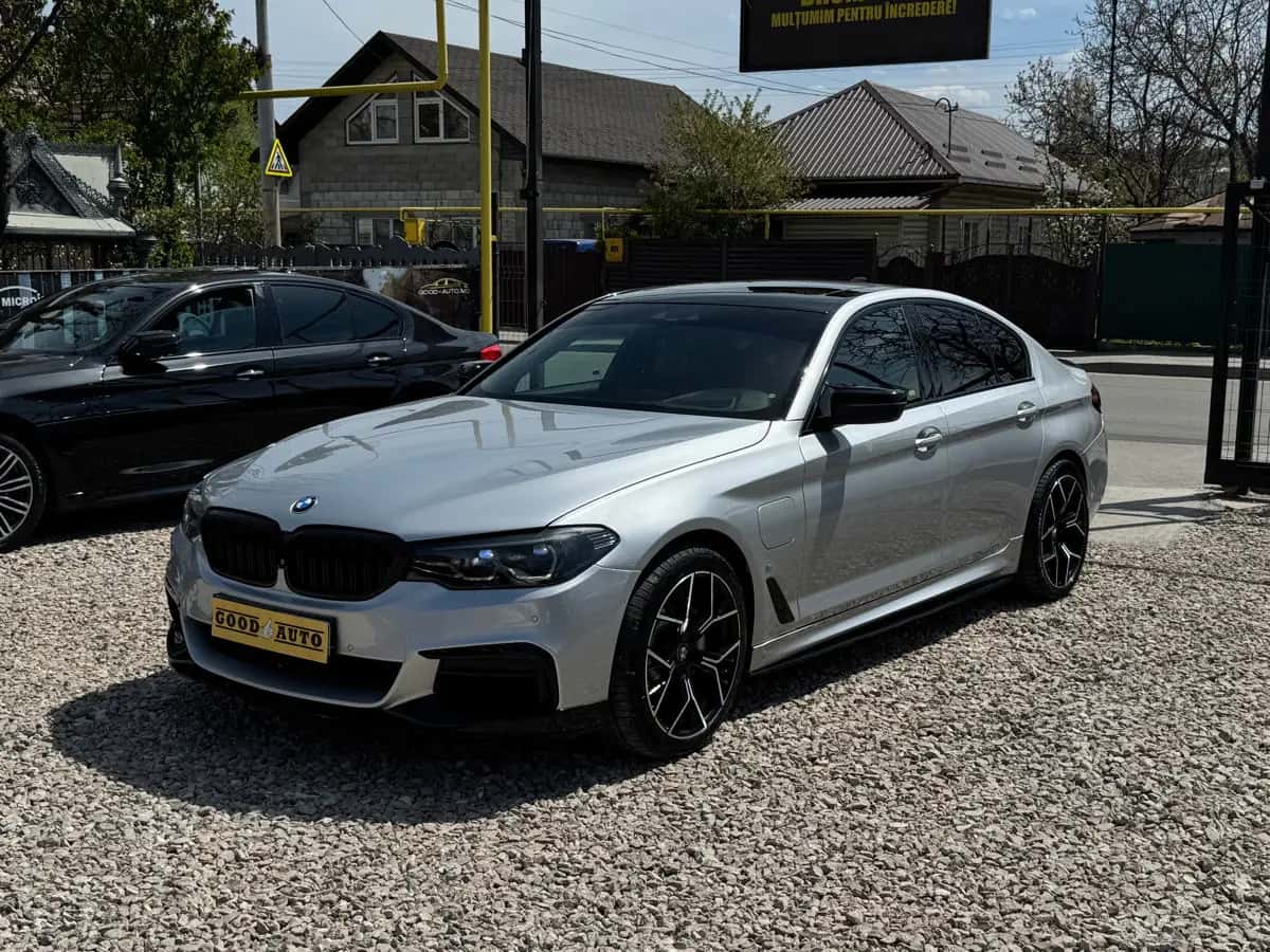 Bmw 5 Series - fotografia 3