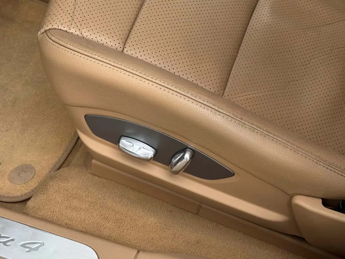 Porsche Panamera - fotografia 14