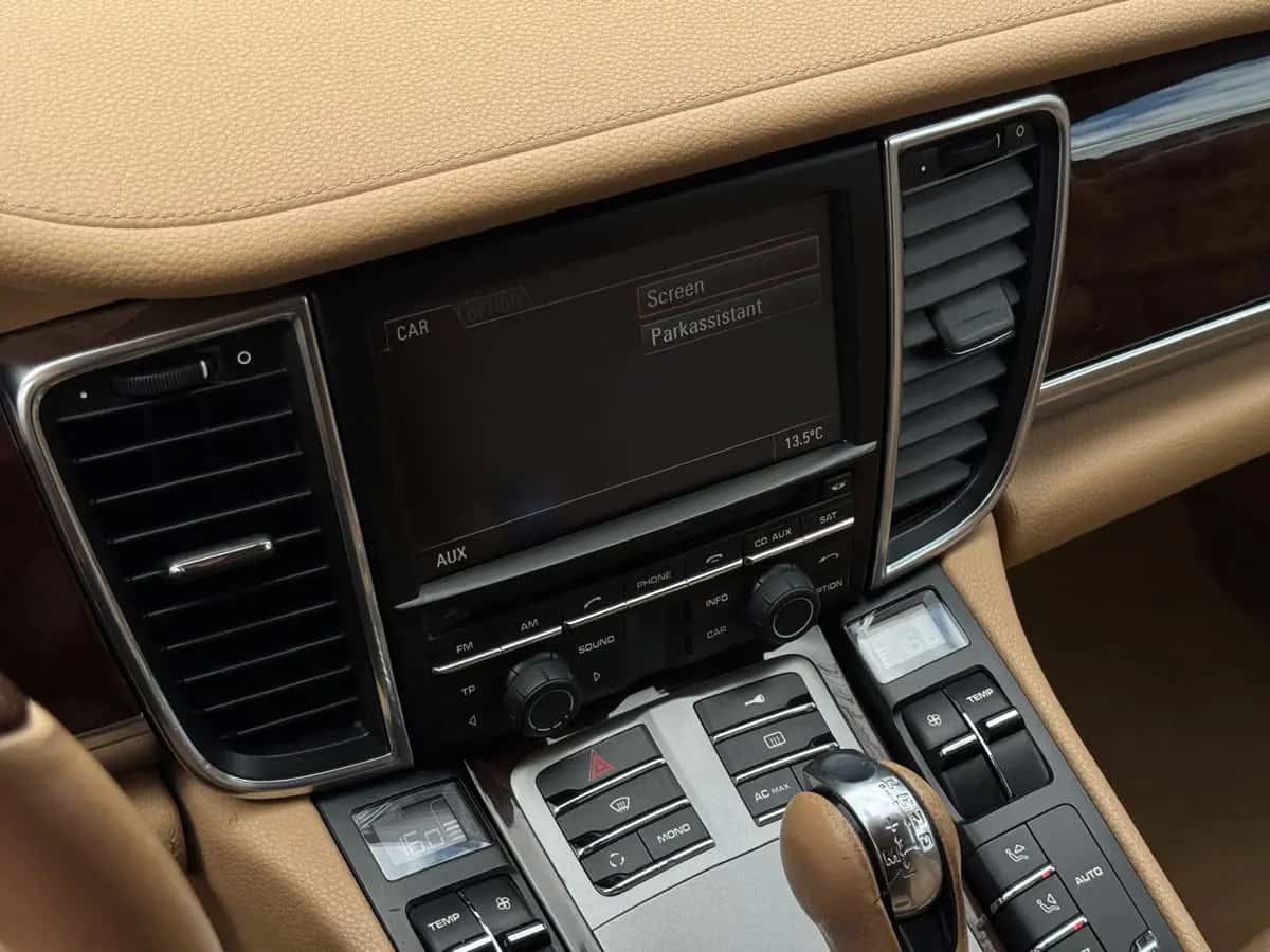 Porsche Panamera - fotografia 17