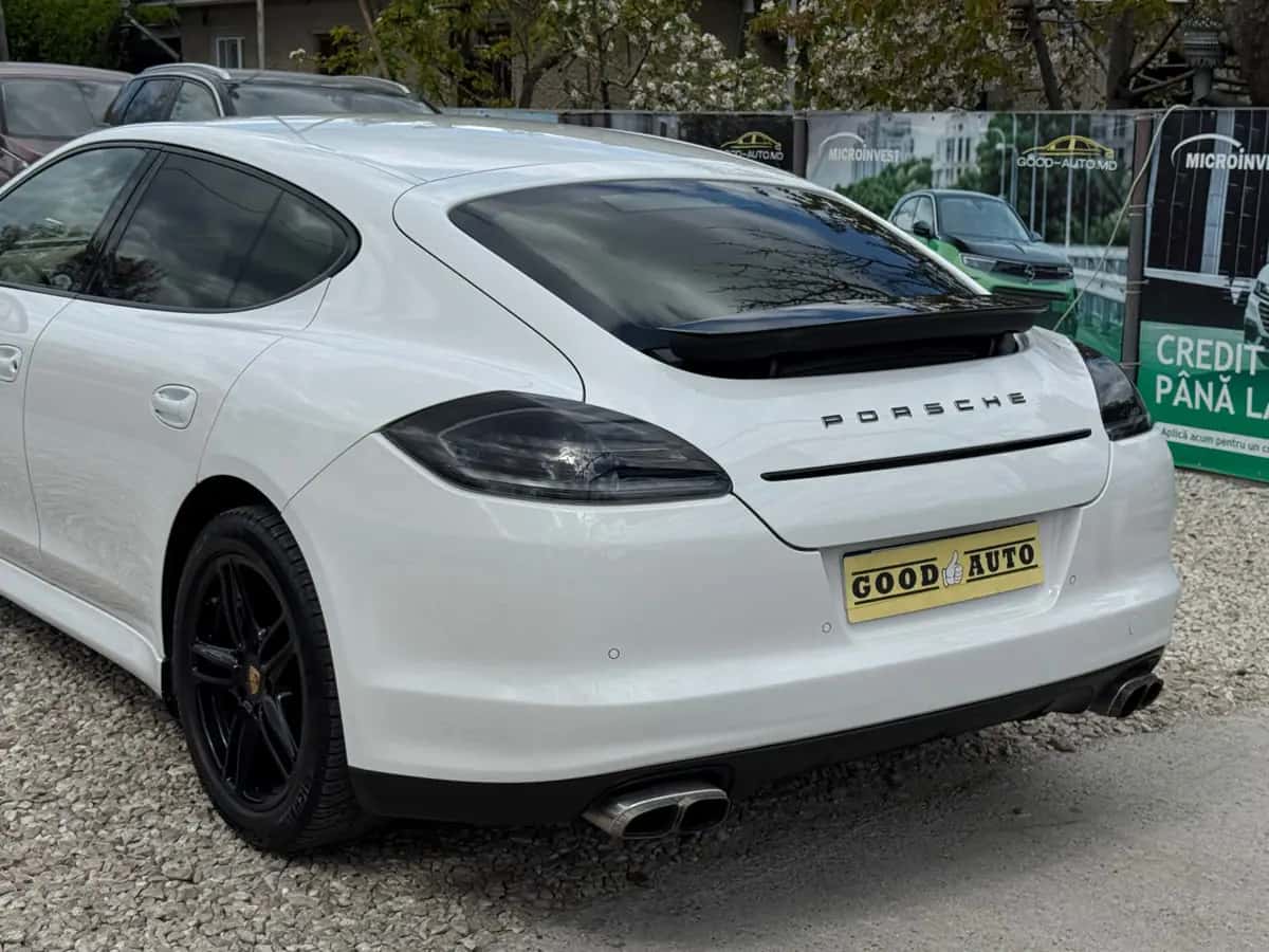 Porsche Panamera - fotografia 9