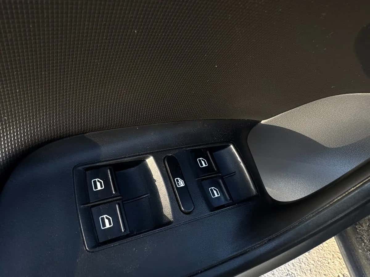 Seat Ibiza - фото 14