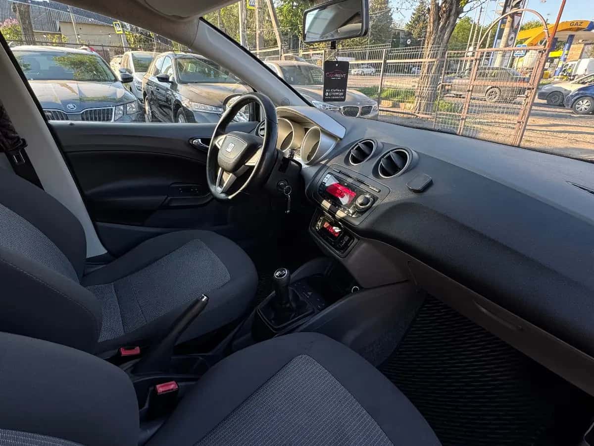 Seat Ibiza - фото 10