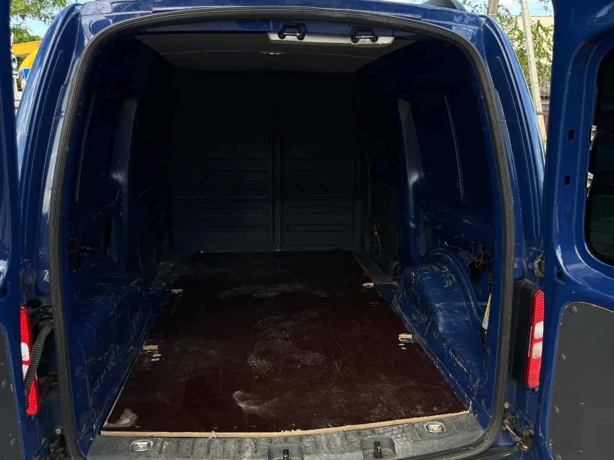 Volkswagen Caddy - фото 9