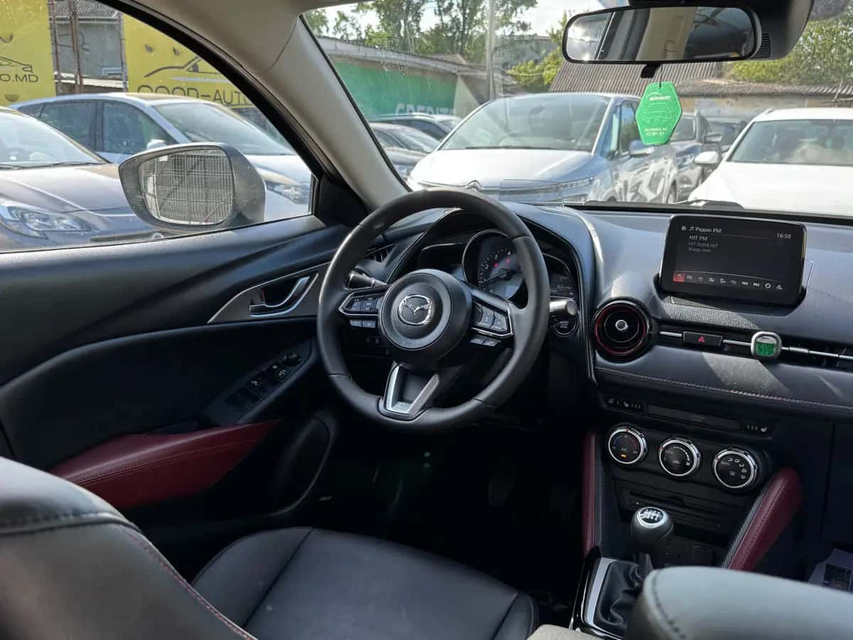 Mazda CX-3 - fotografia 17