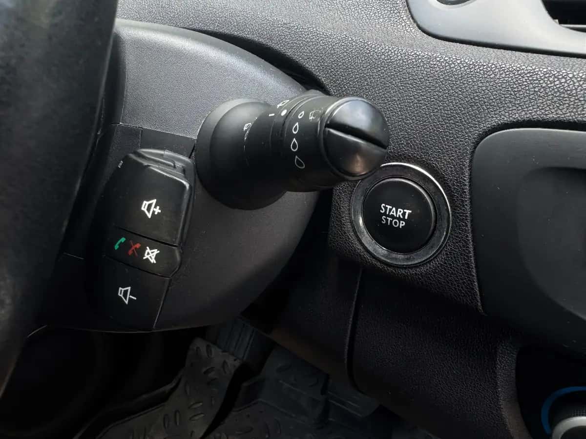 Renault Grand Scenic - фото 14