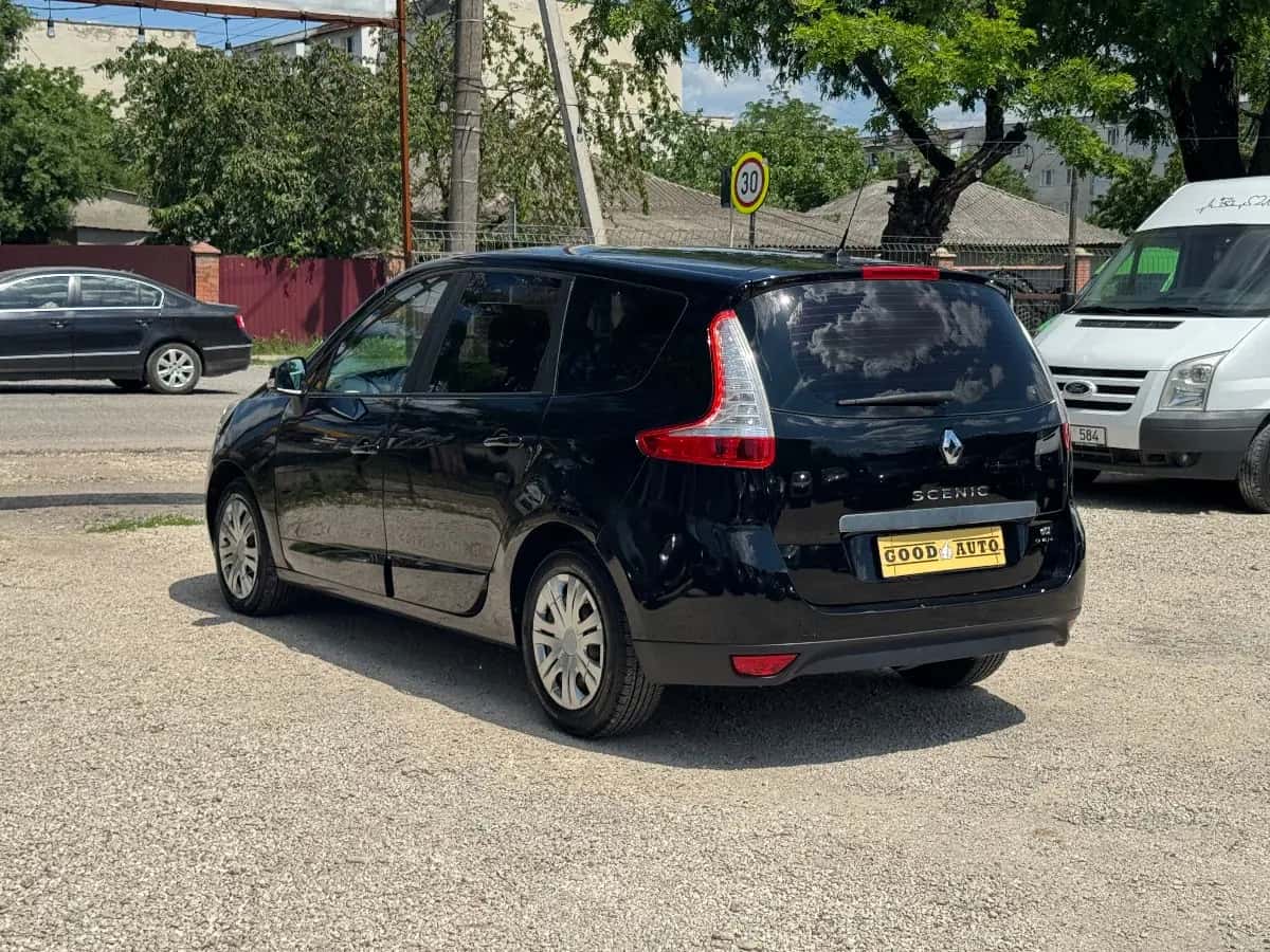 Renault Grand Scenic - фото 5