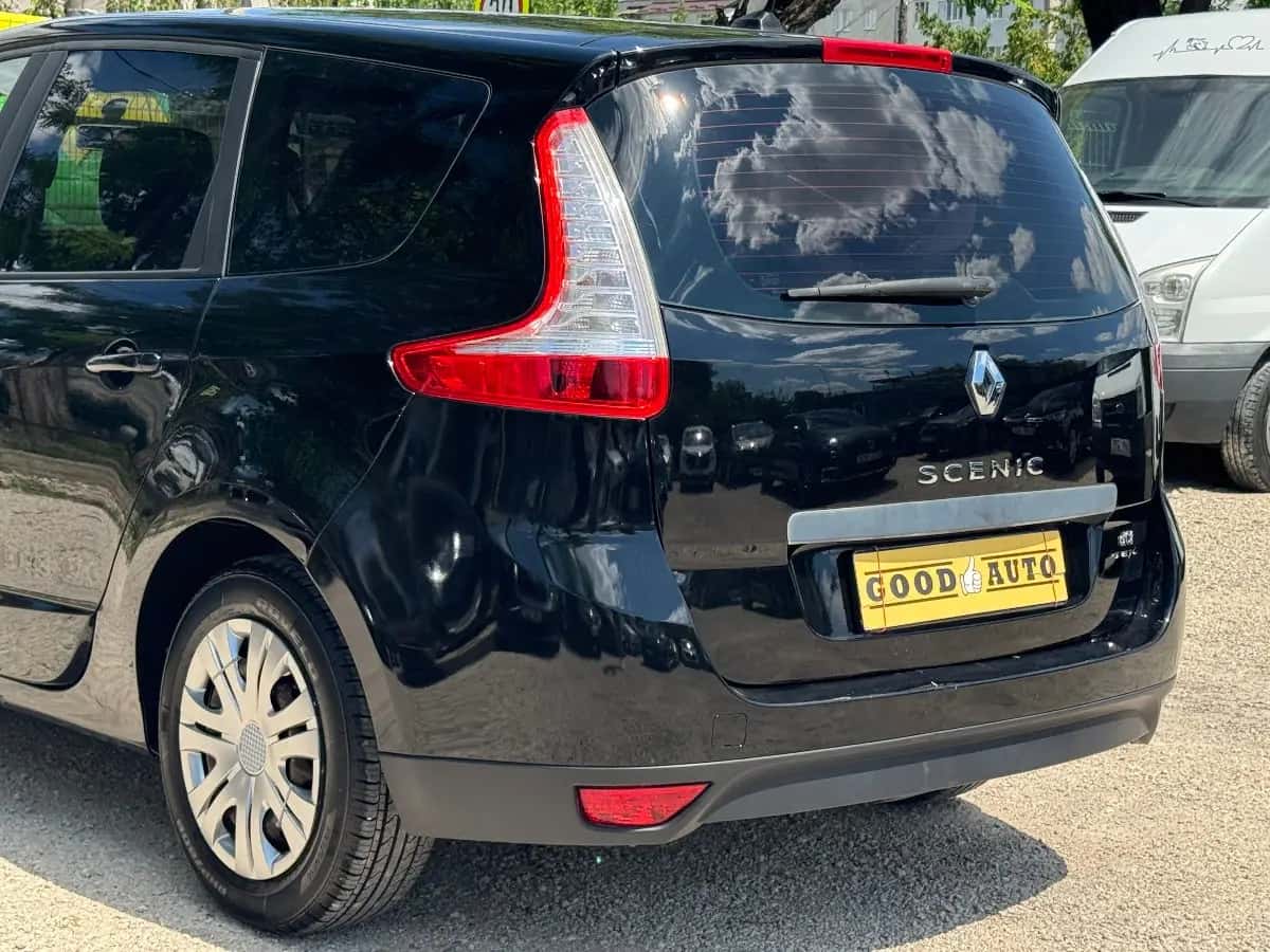 Renault Grand Scenic - фото 6