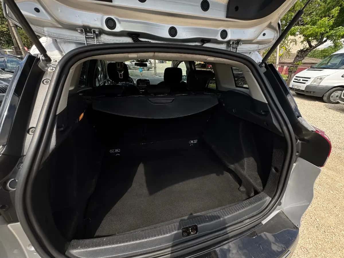 Renault Clio - фото 13