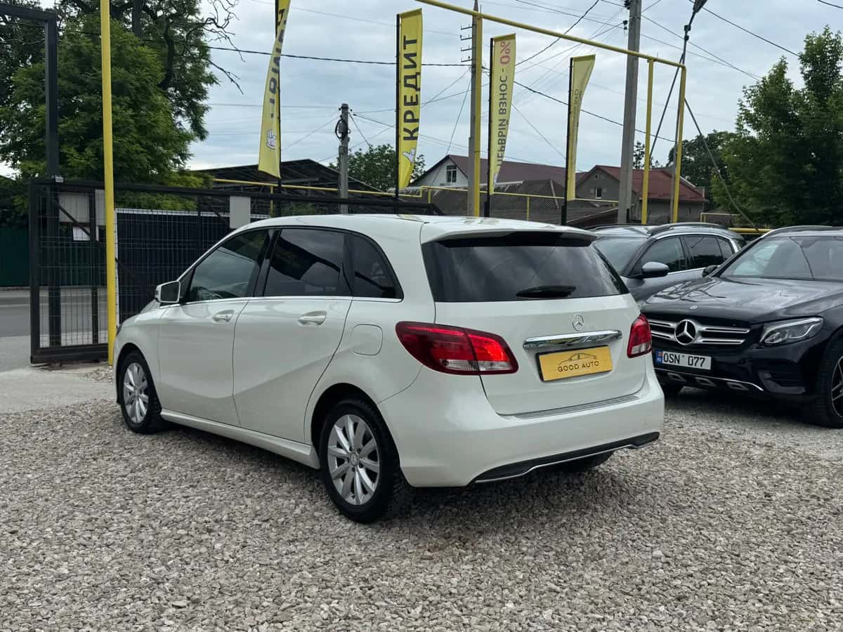 Mercedes B-Class - фото 5