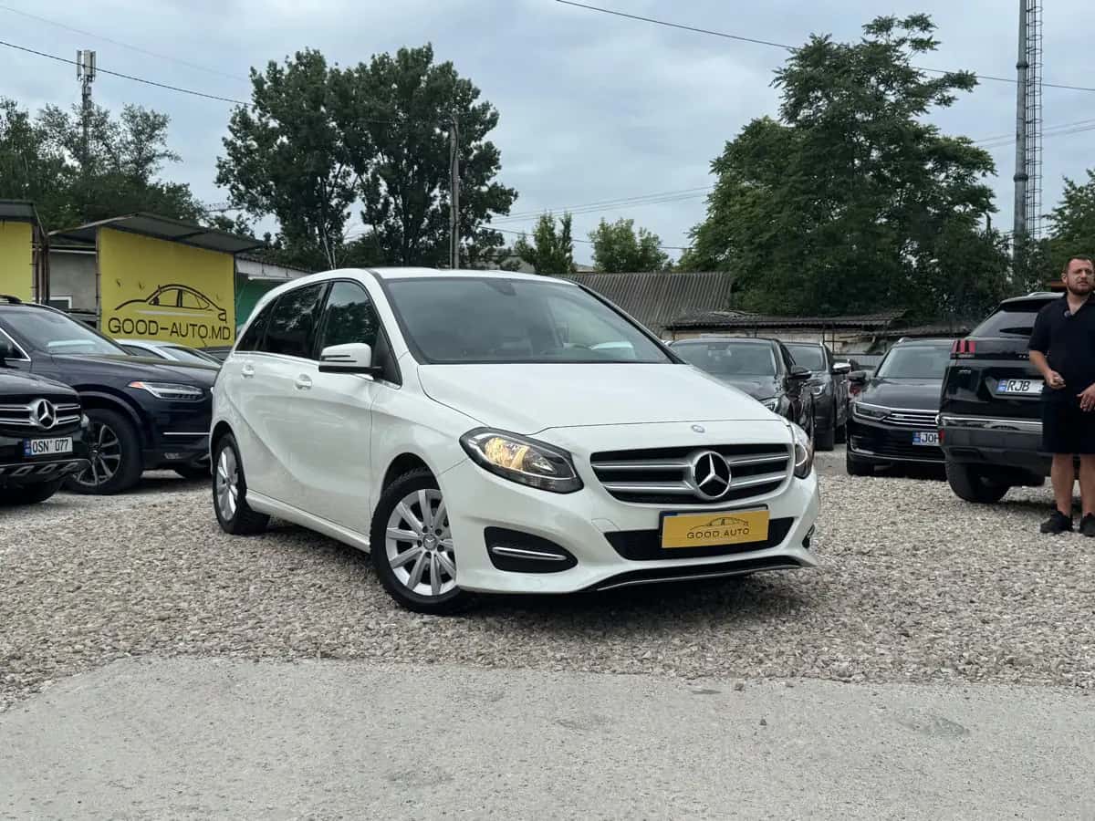 Mercedes B-Class - фото 1
