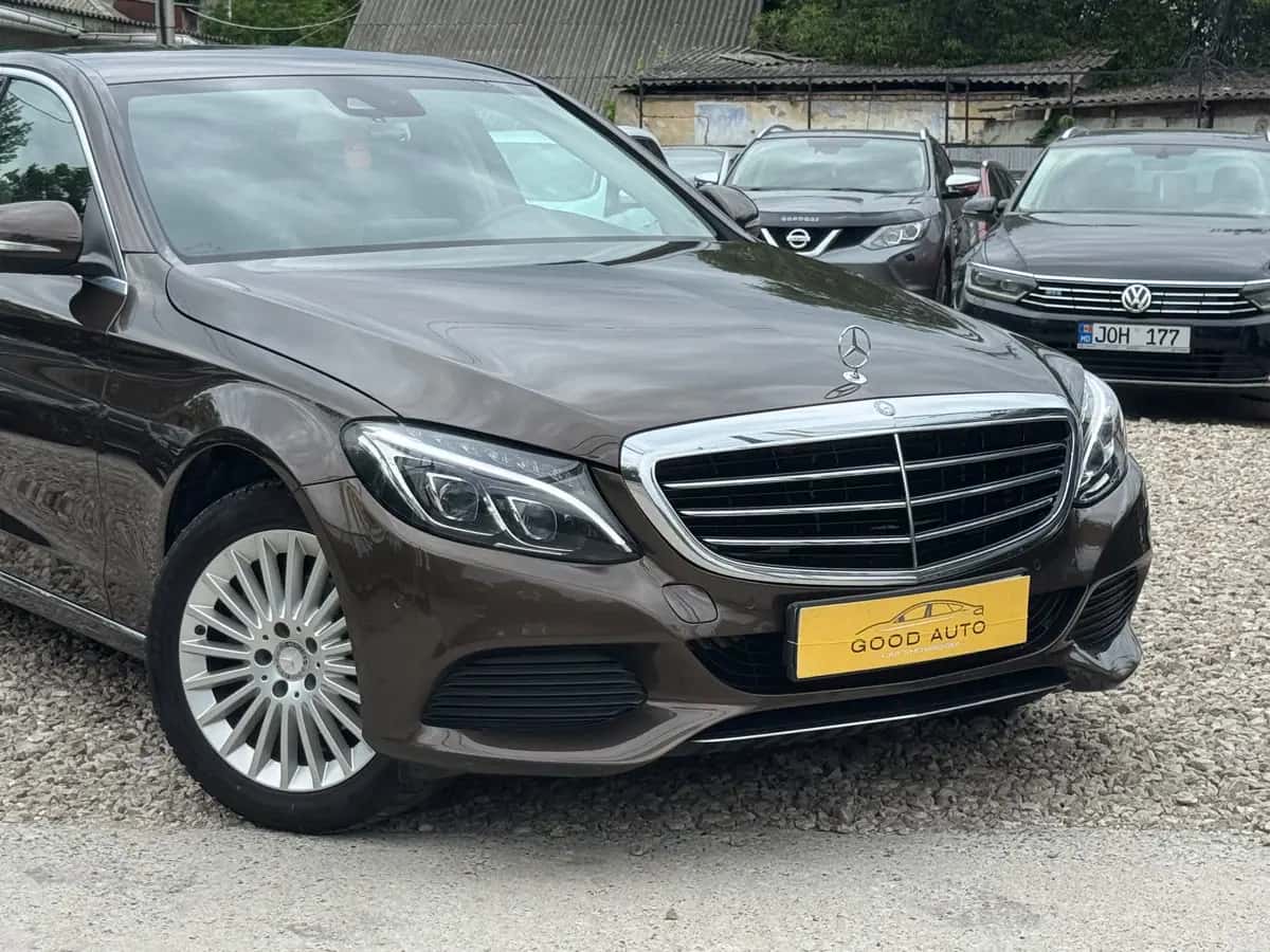 Mercedes C-Class - фото 2