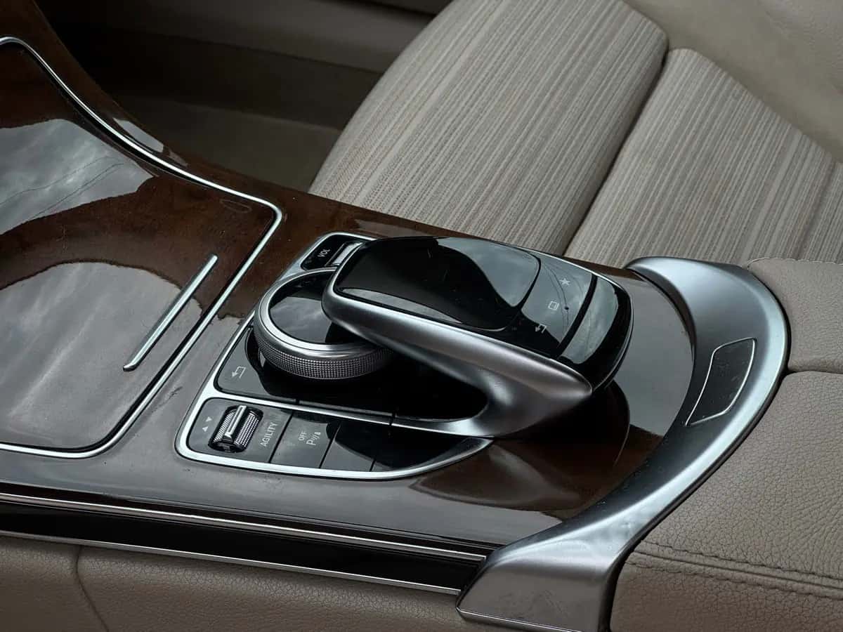 Mercedes C-Class - фото 11