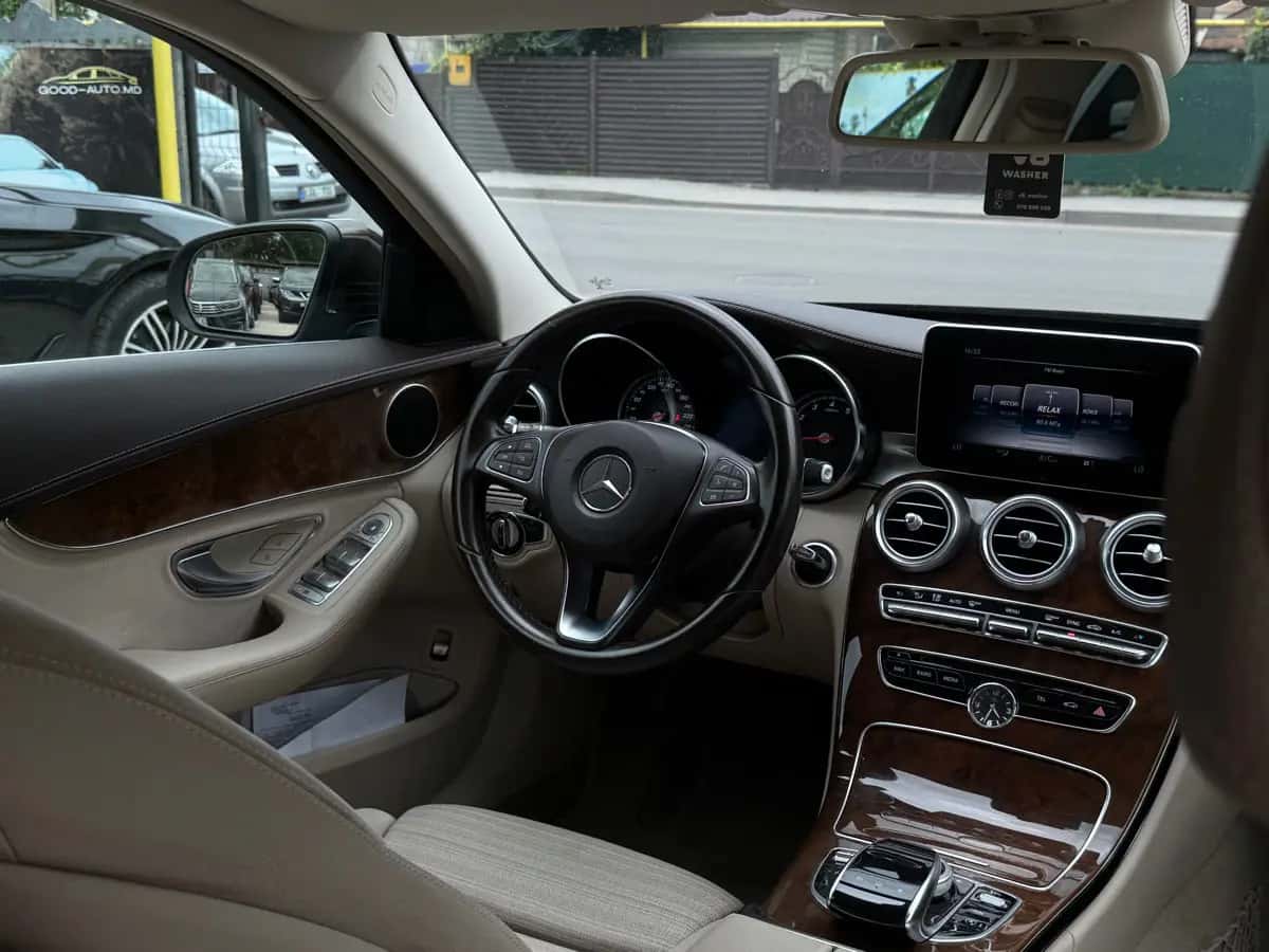 Mercedes C-Class - фото 14