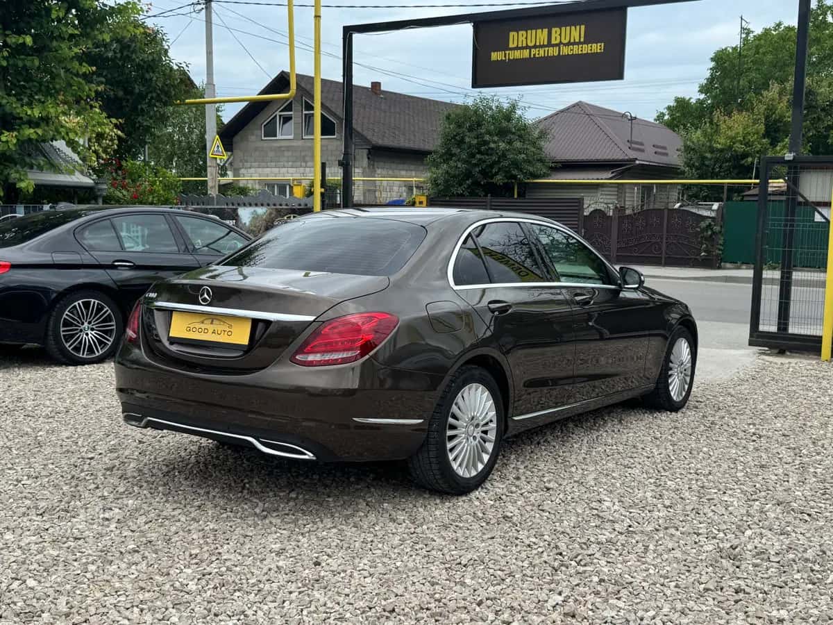 Mercedes C-Class - фото 6