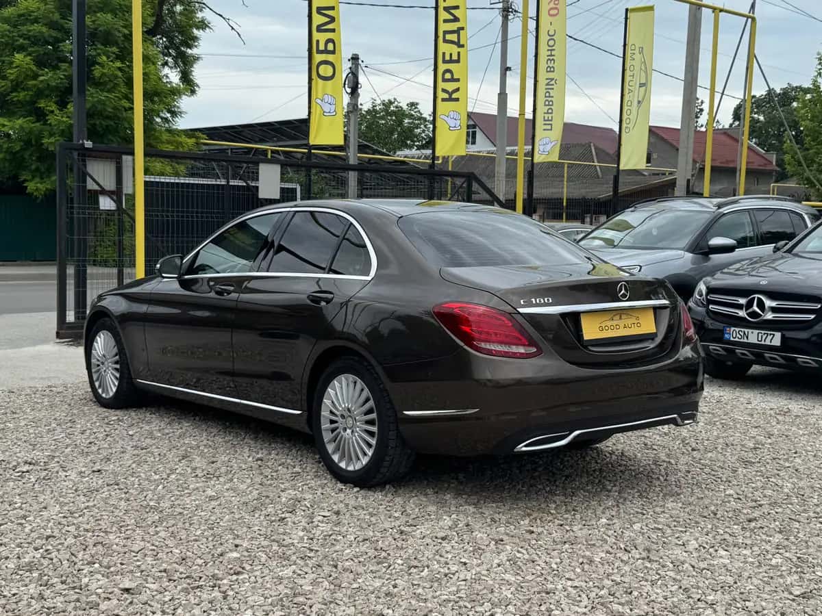 Mercedes C-Class - фото 7
