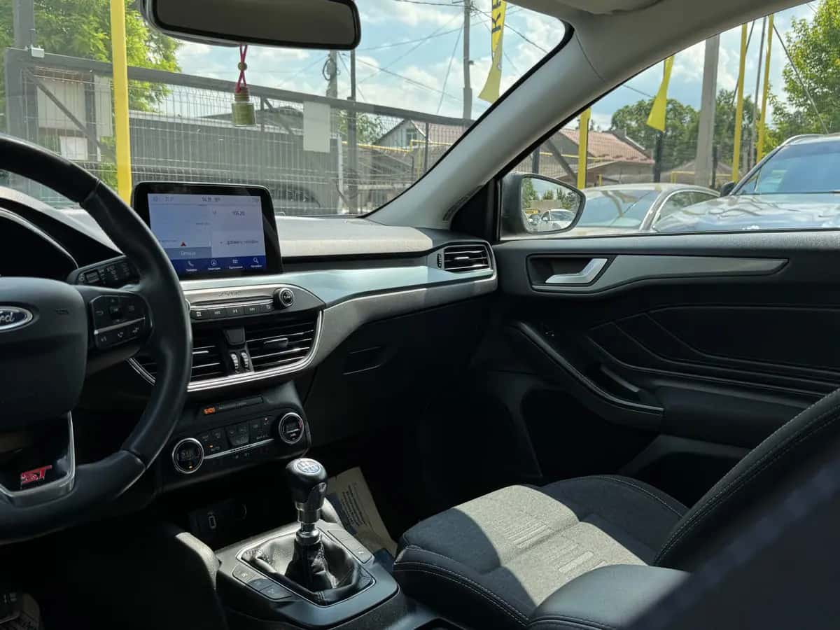 Ford Focus - фото 11