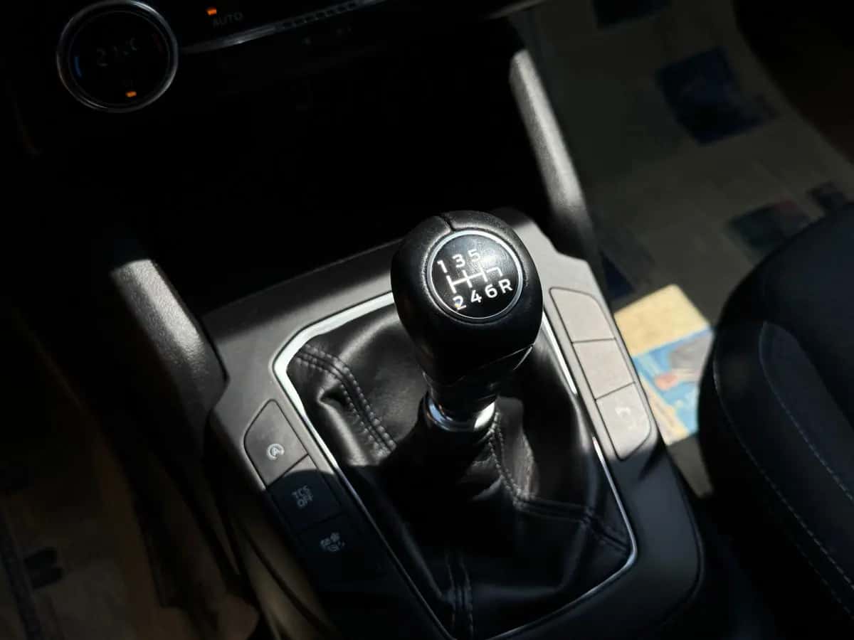 Ford Focus - фото 12