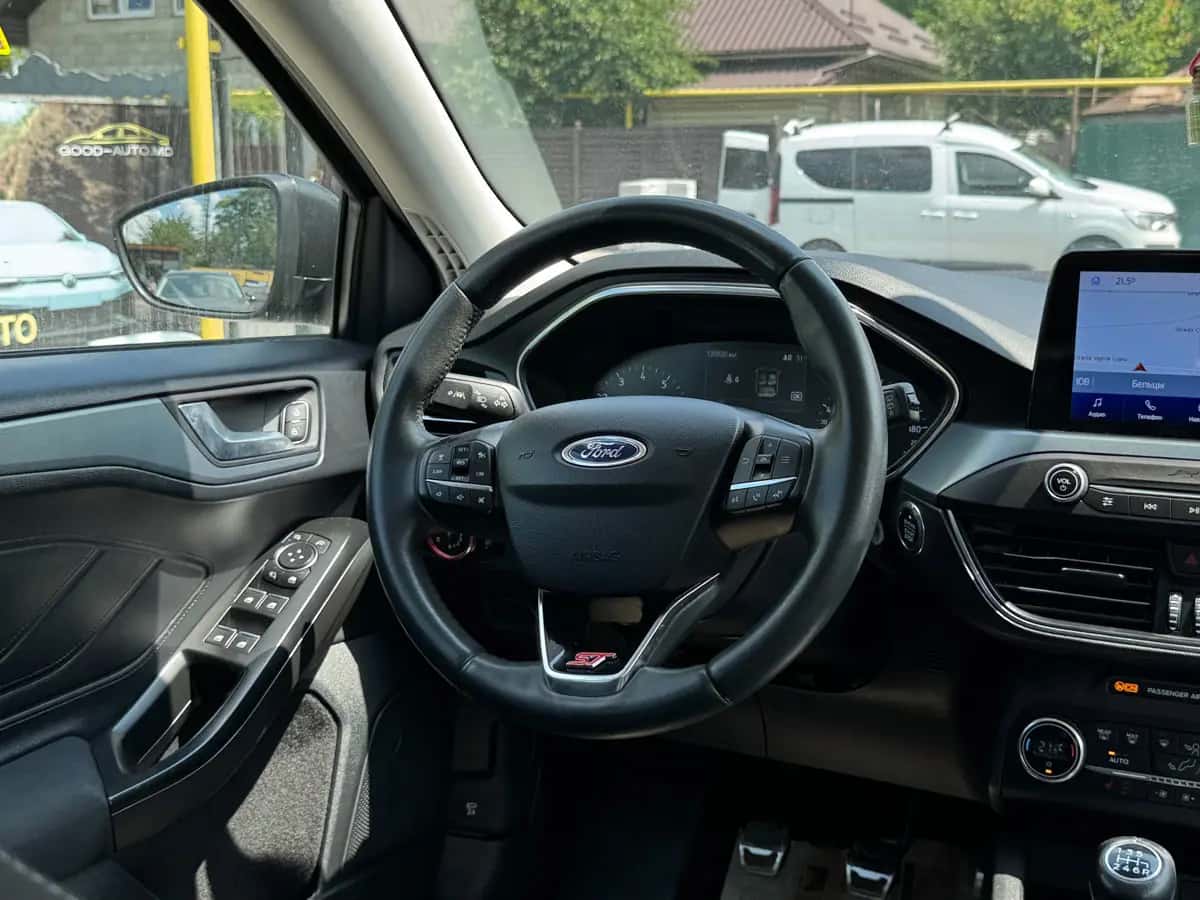 Ford Focus - фото 17