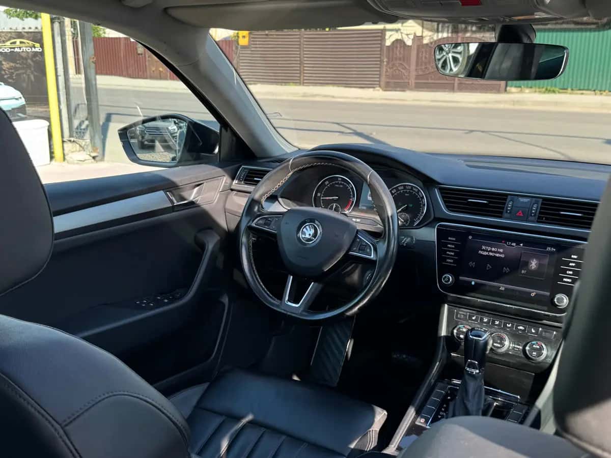 Skoda Superb - фото 18