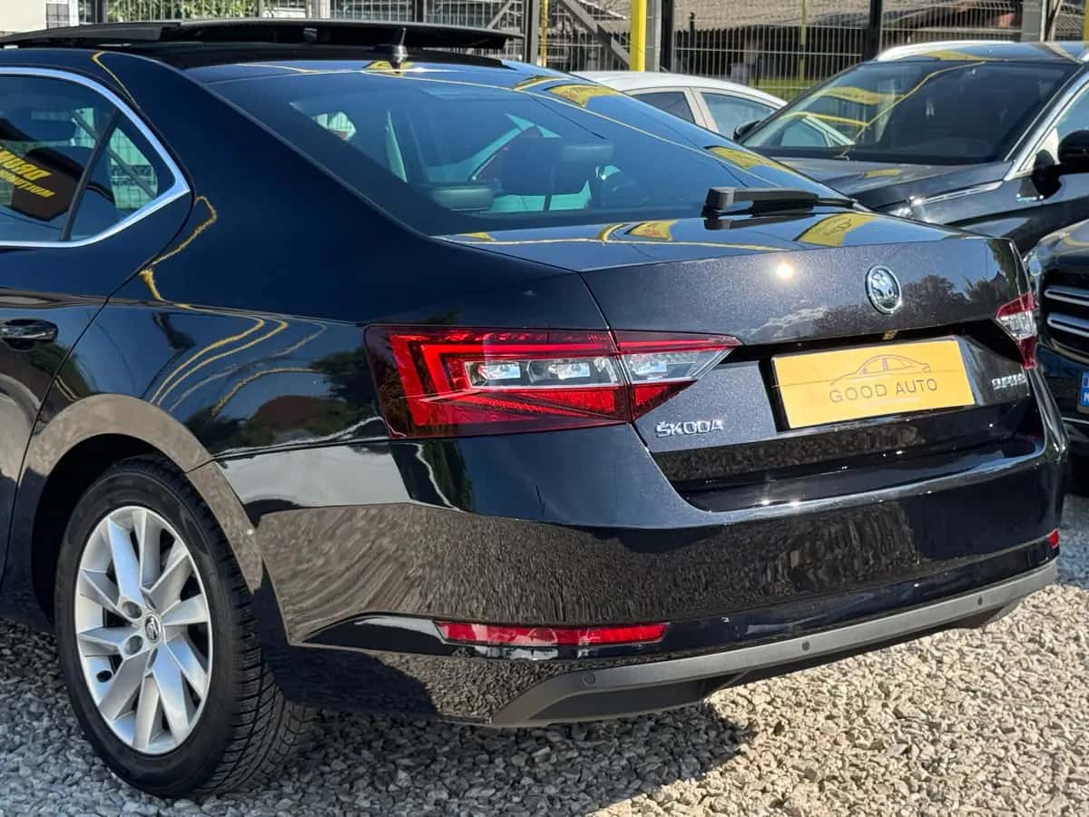 Skoda Superb - фото 5