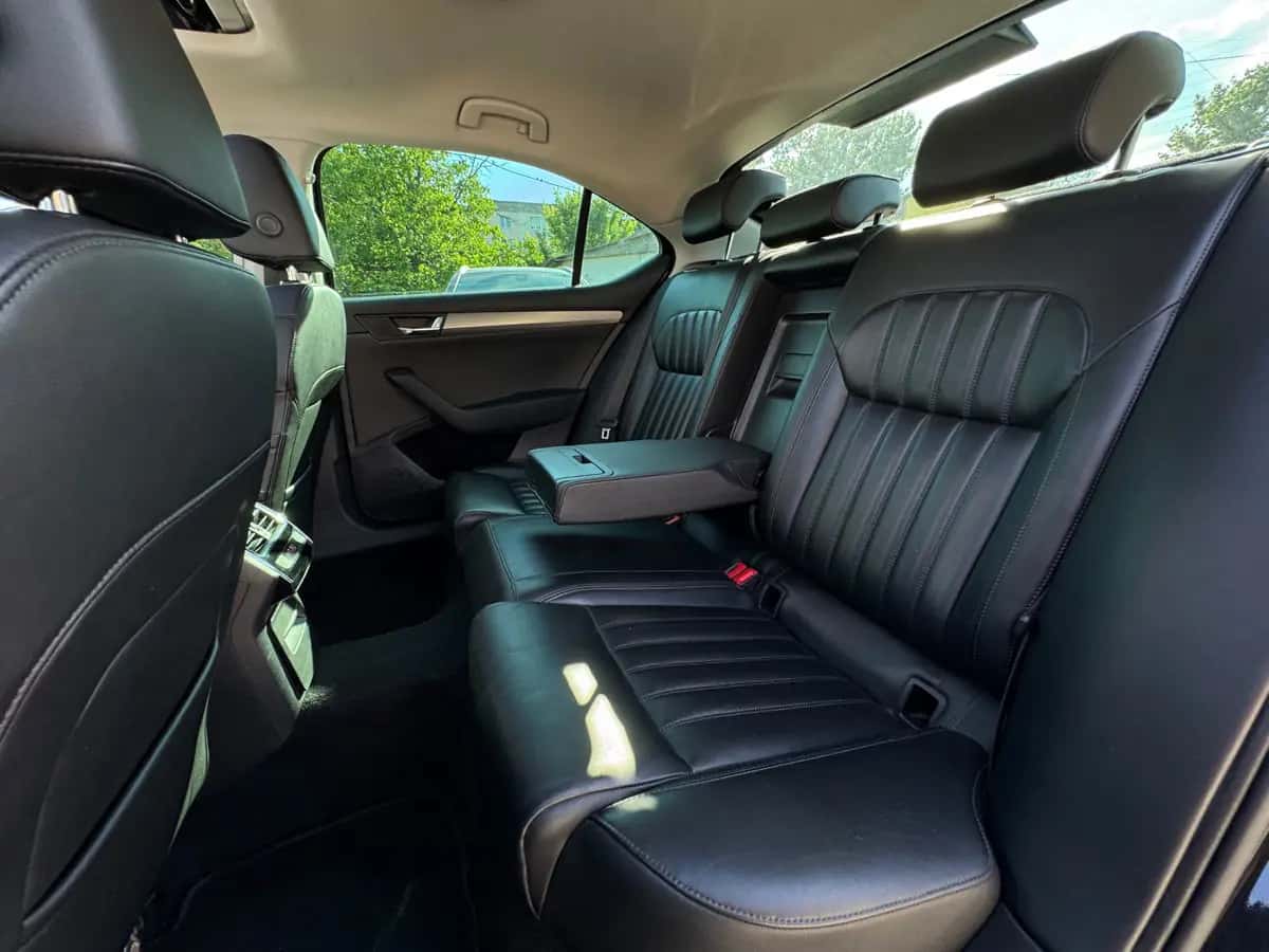 Skoda Superb - фото 7