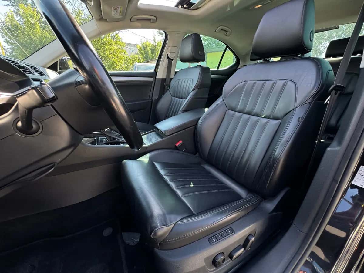 Skoda Superb - фото 8