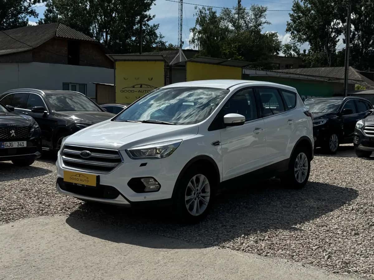 Ford Kuga - fotografia 3