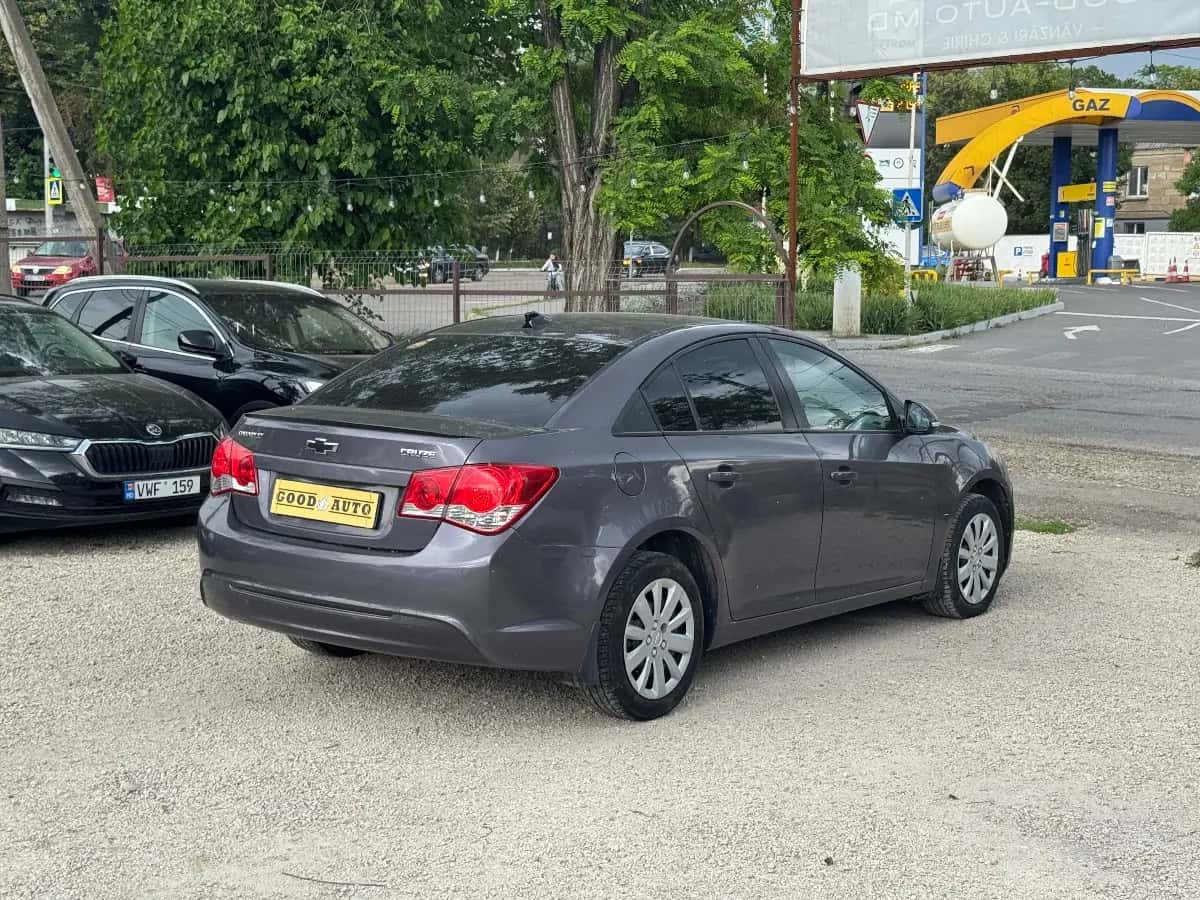 Chevrolet Cruze - fotografia 6