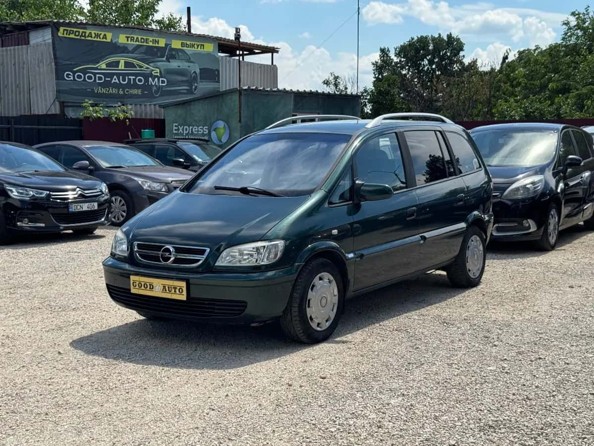 Opel Zafira - fotografia 3