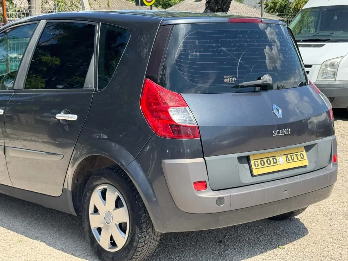 Renault Scenic - фото 5