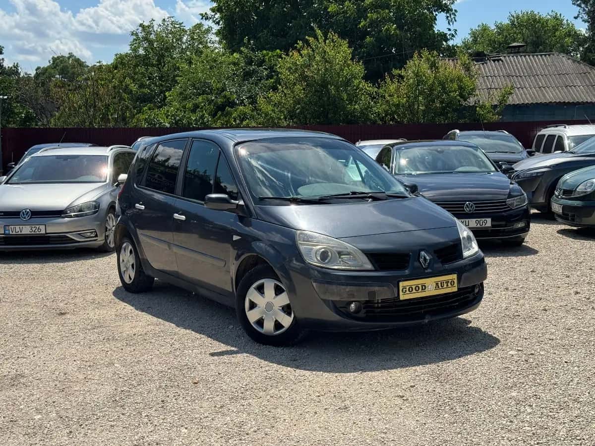 Renault Scenic - фото 1