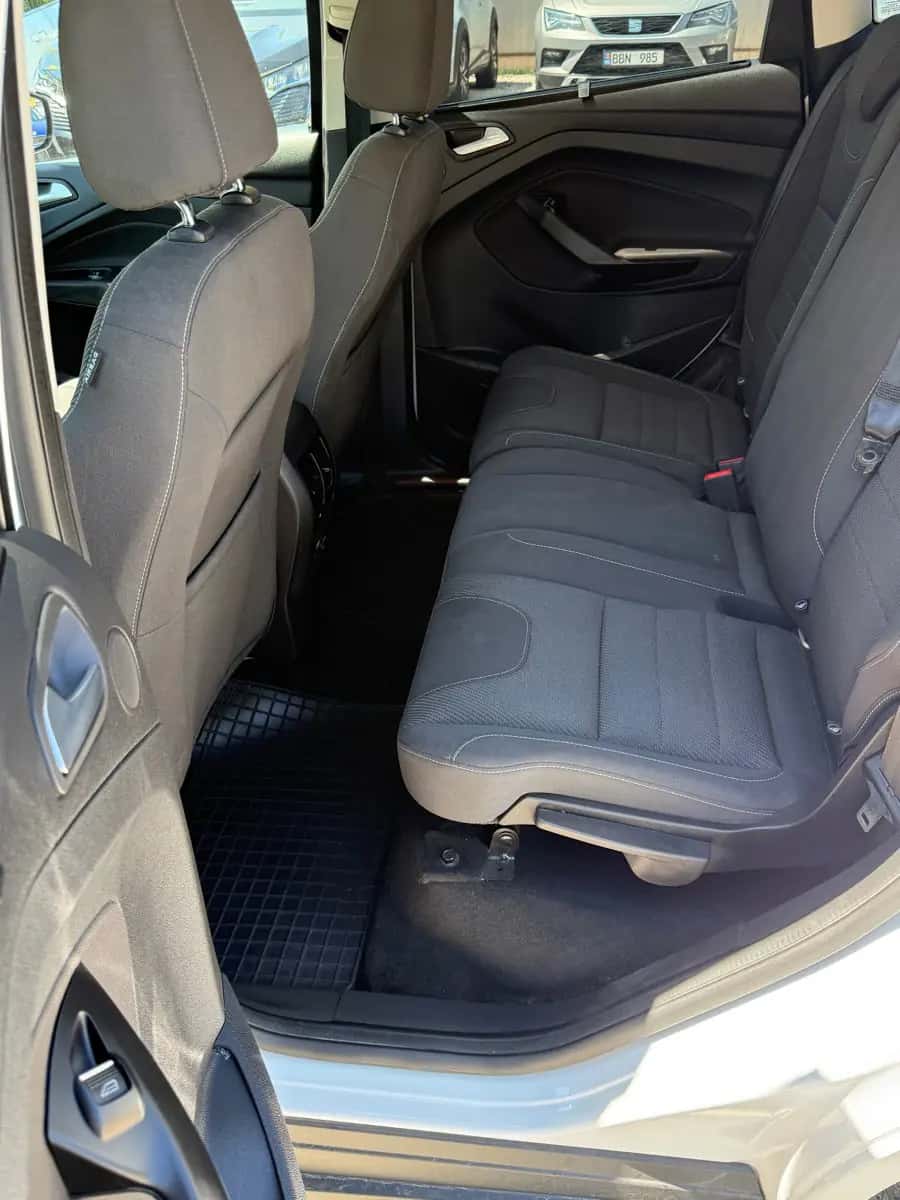 Ford C-Max - фото 7