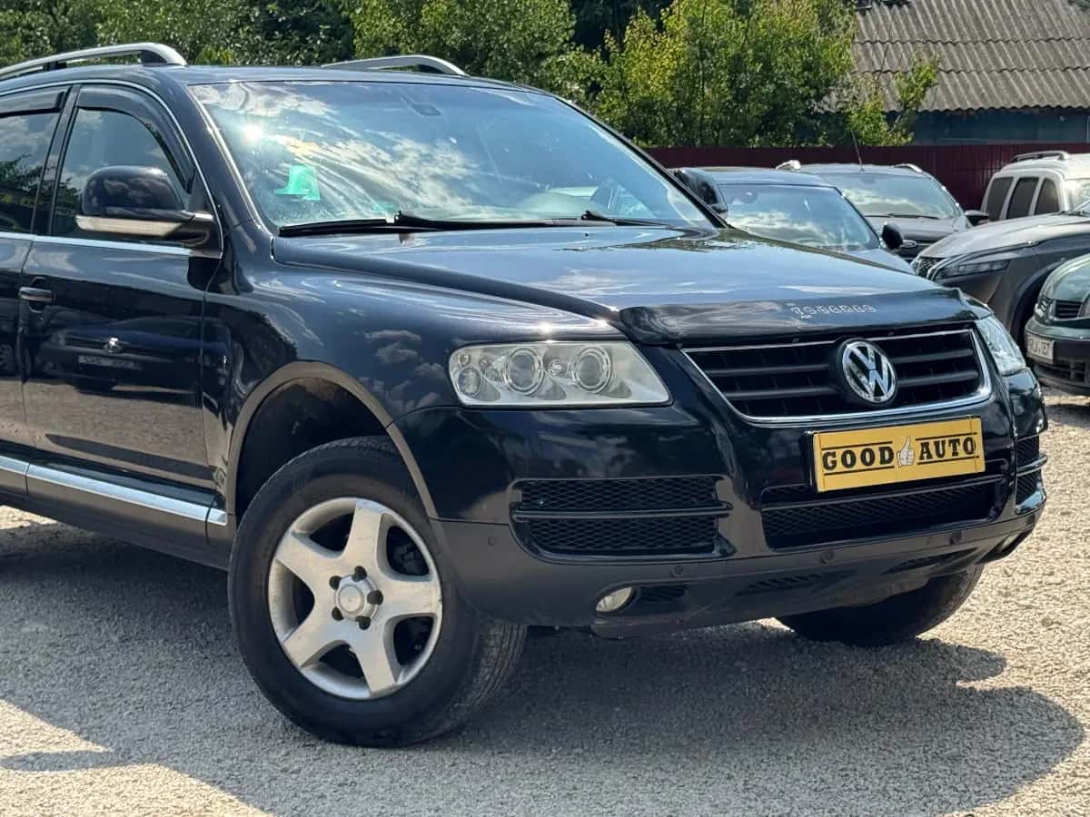 Volkswagen Touareg - фото 2