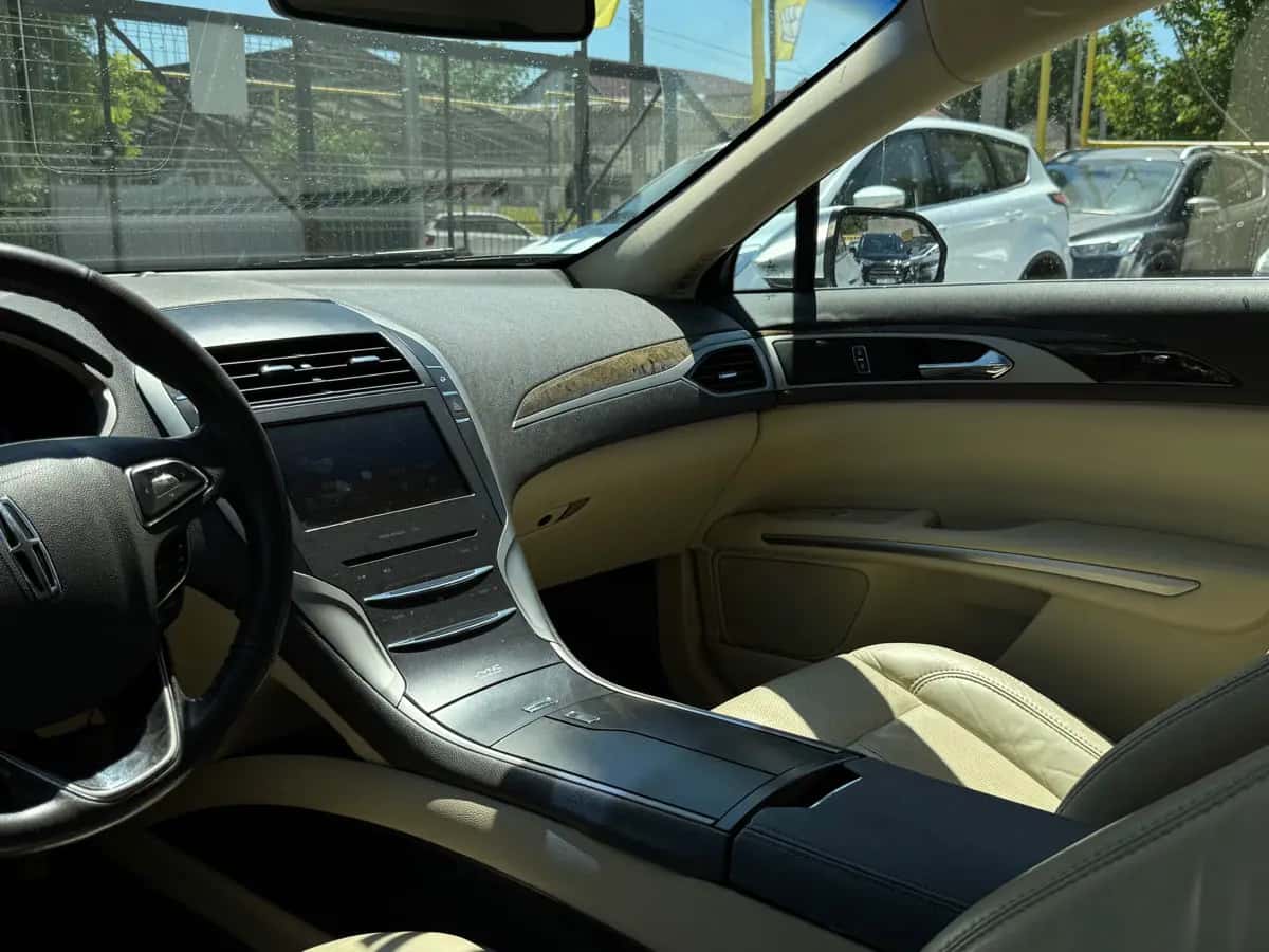 Lincoln MKZ - fotografia 12