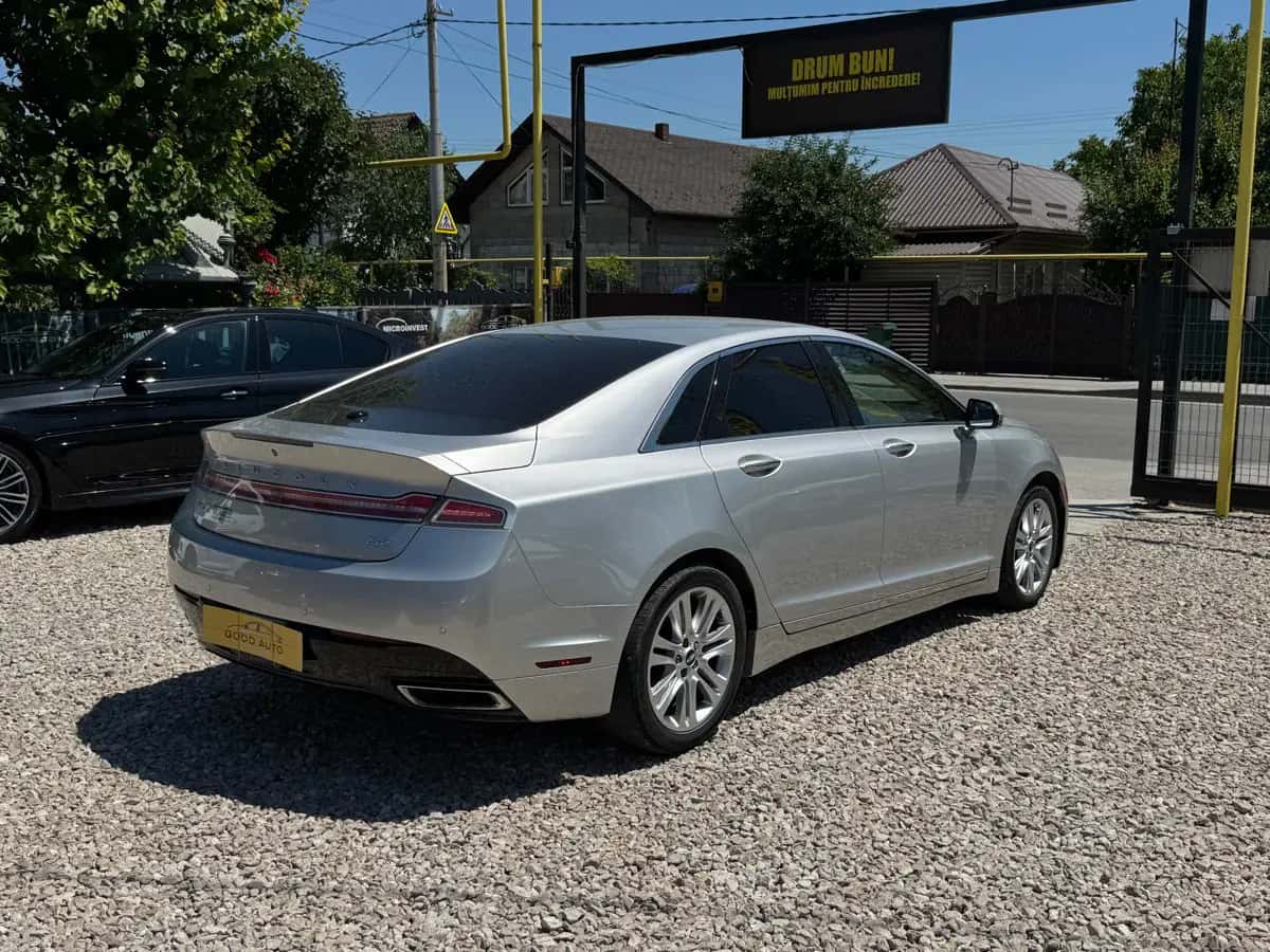 Lincoln MKZ - fotografia 5