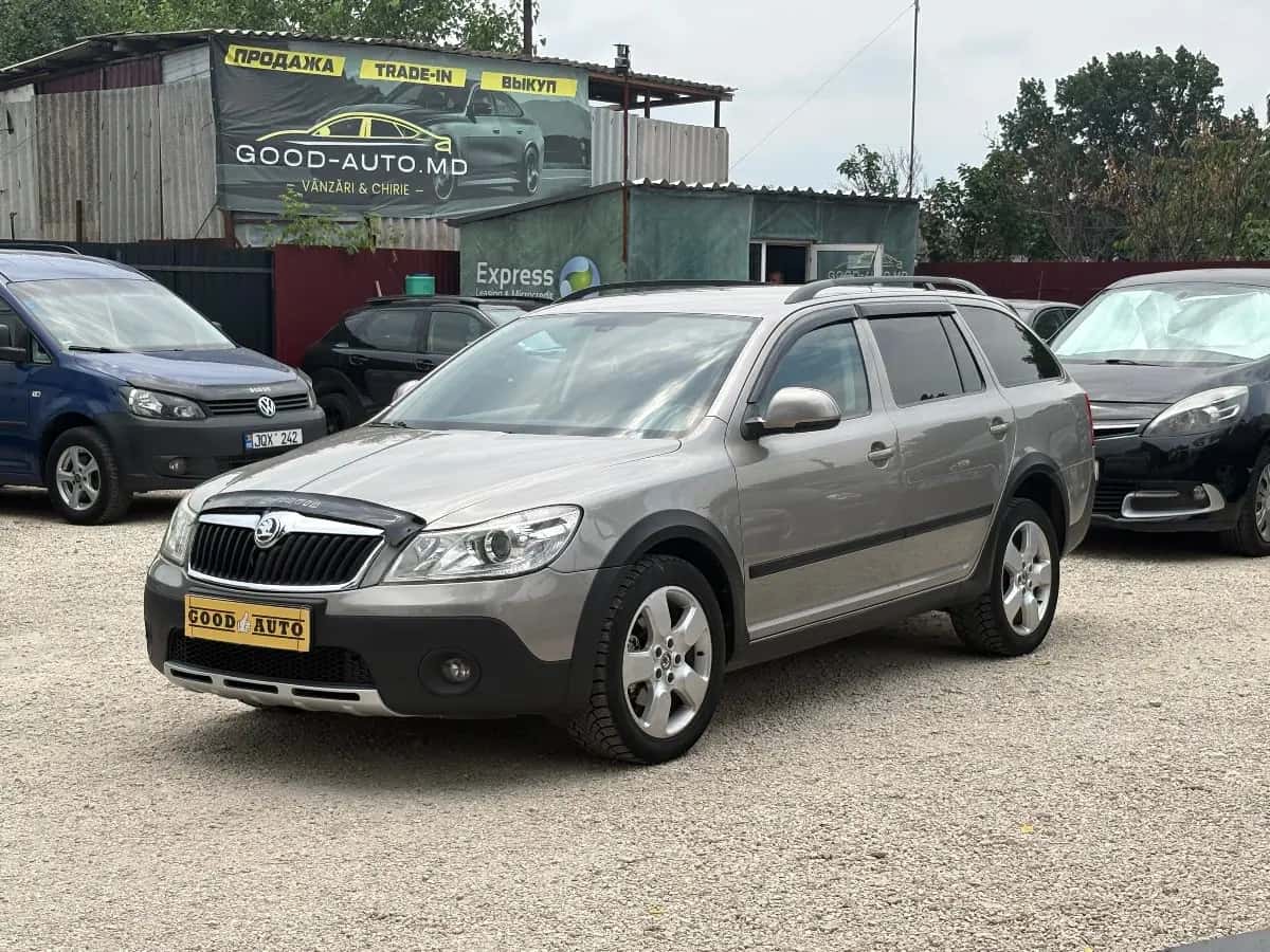 Skoda Octavia - fotografia 3