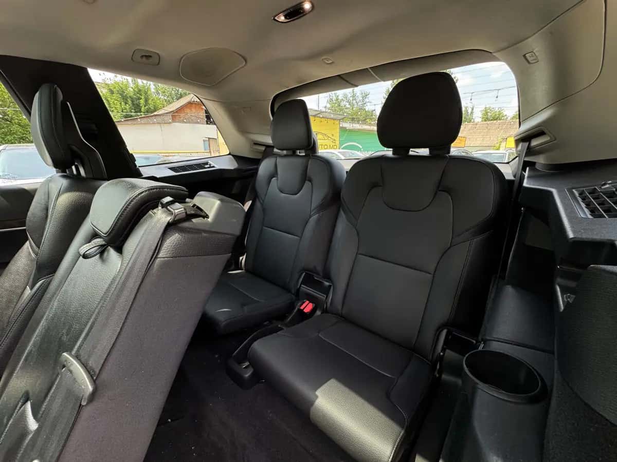 Volvo XC90 - fotografia 11