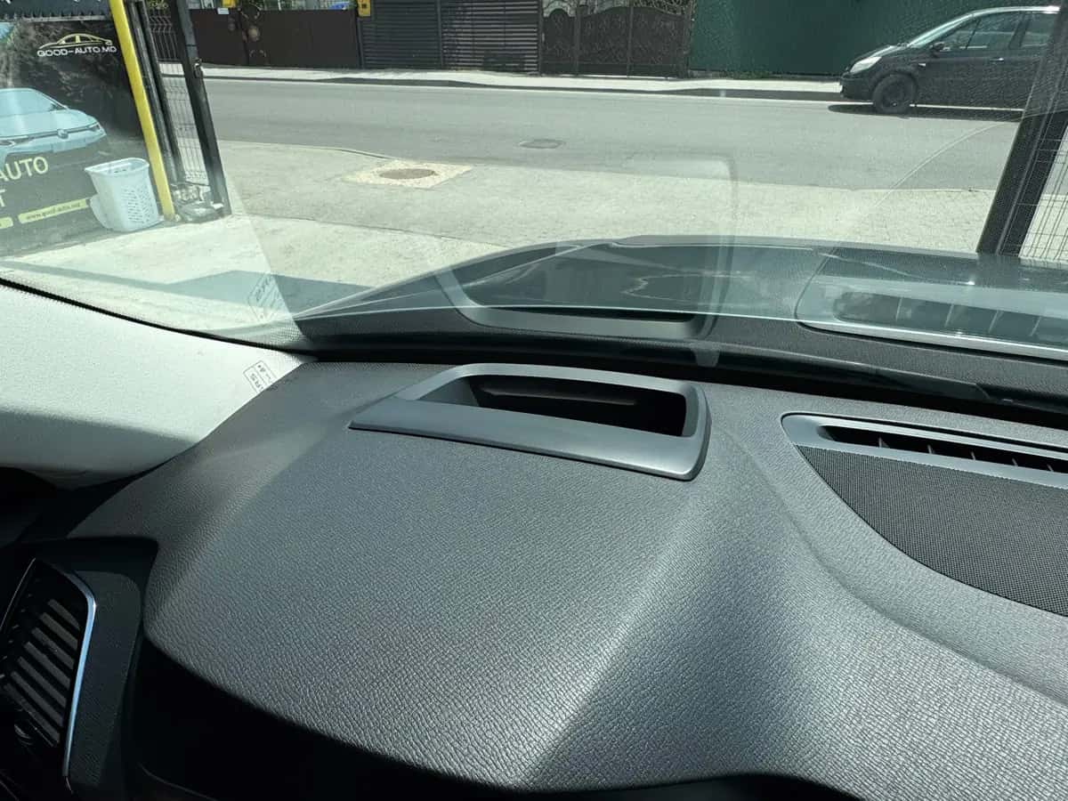 Volvo XC90 - fotografia 19