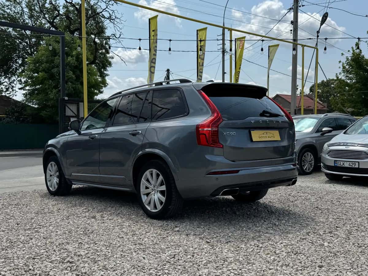 Volvo XC90 - fotografia 5