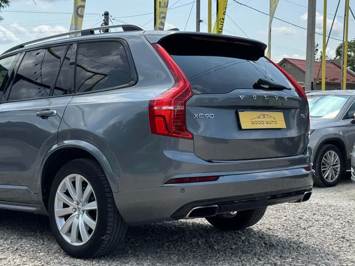 Volvo XC90 - fotografia 6