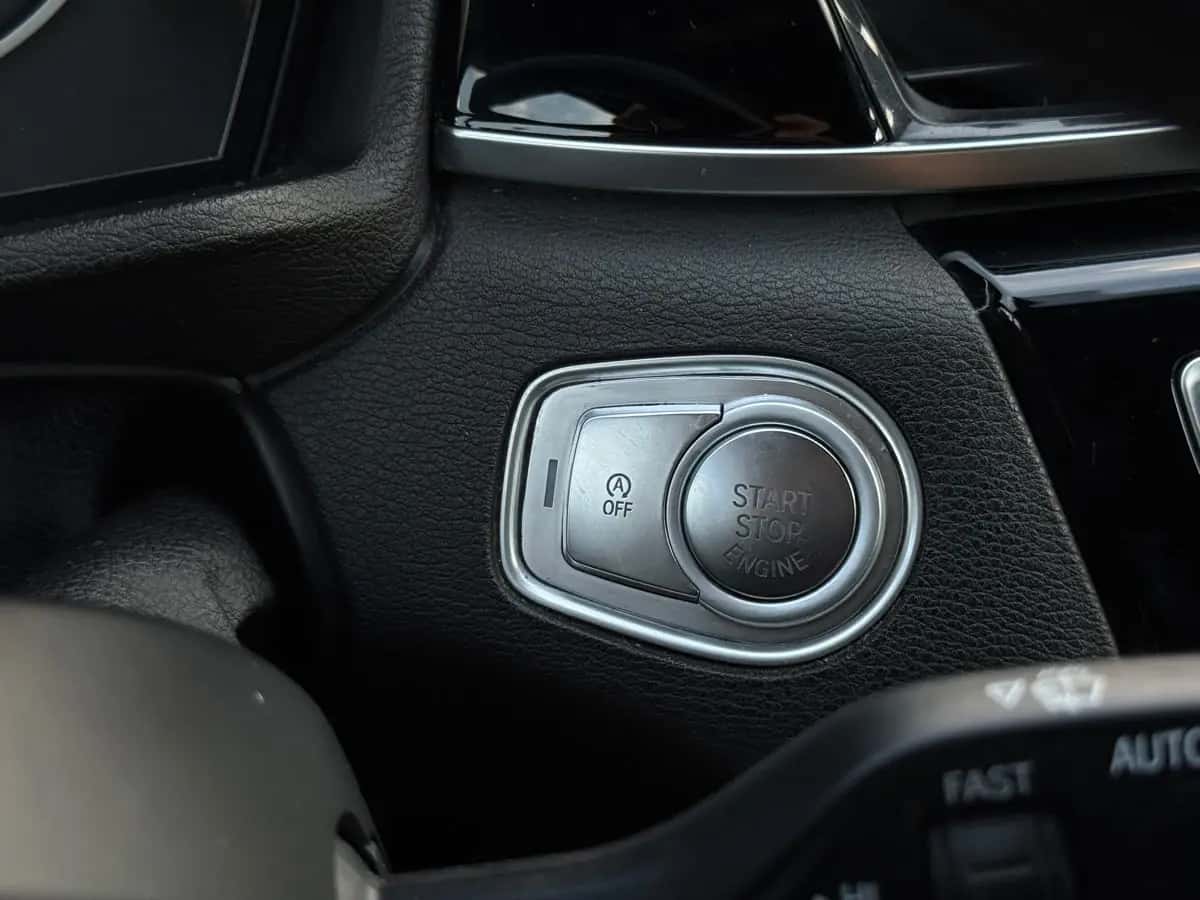 Bmw X1 - фото 13