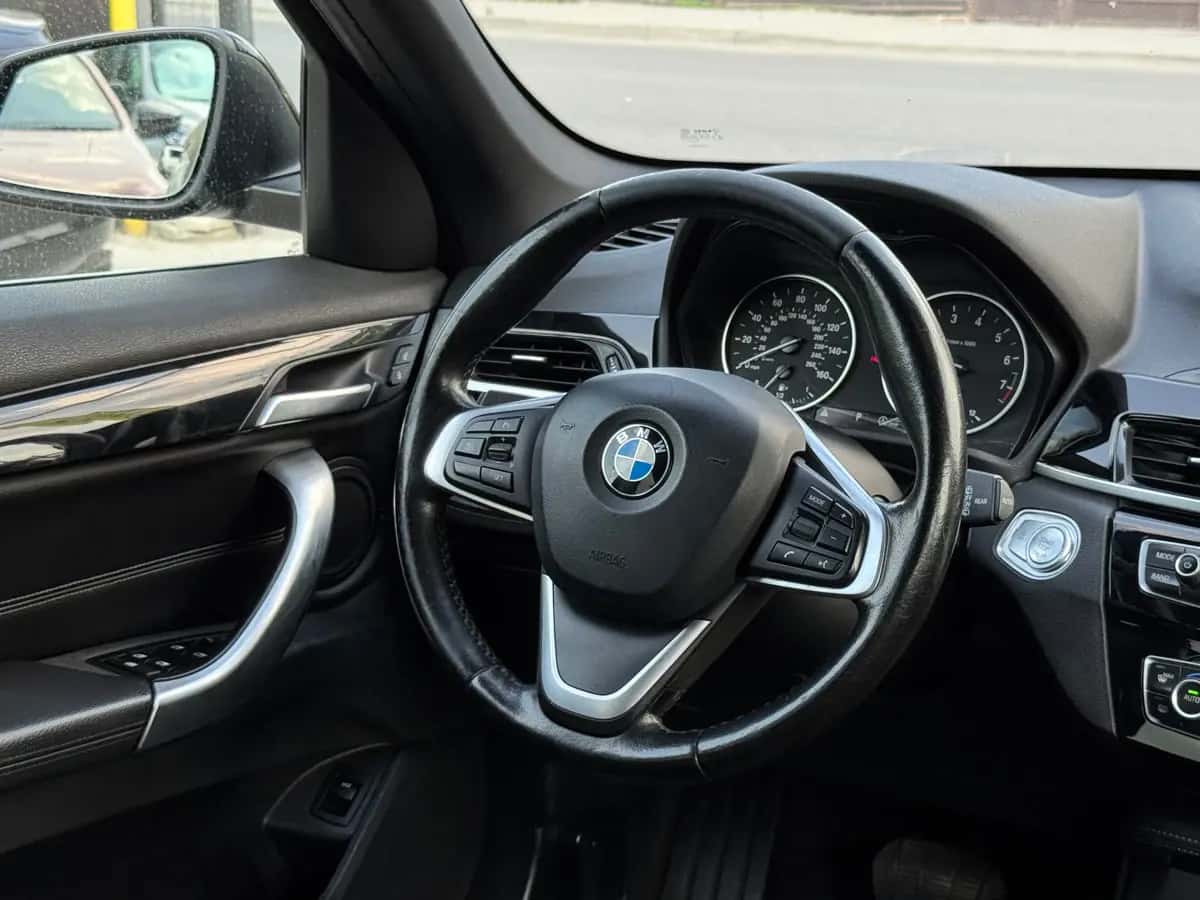 Bmw X1 - фото 14