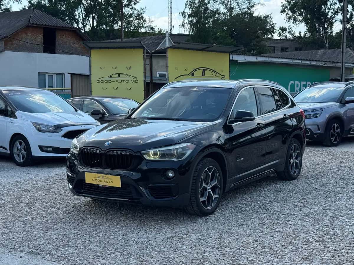 Bmw X1 - фото 3