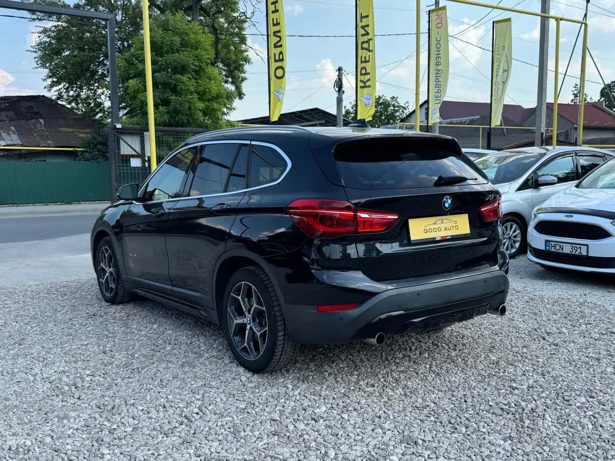 Bmw X1 - фото 5