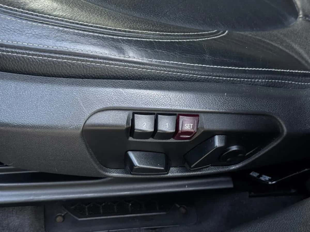 Bmw X1 - фото 9